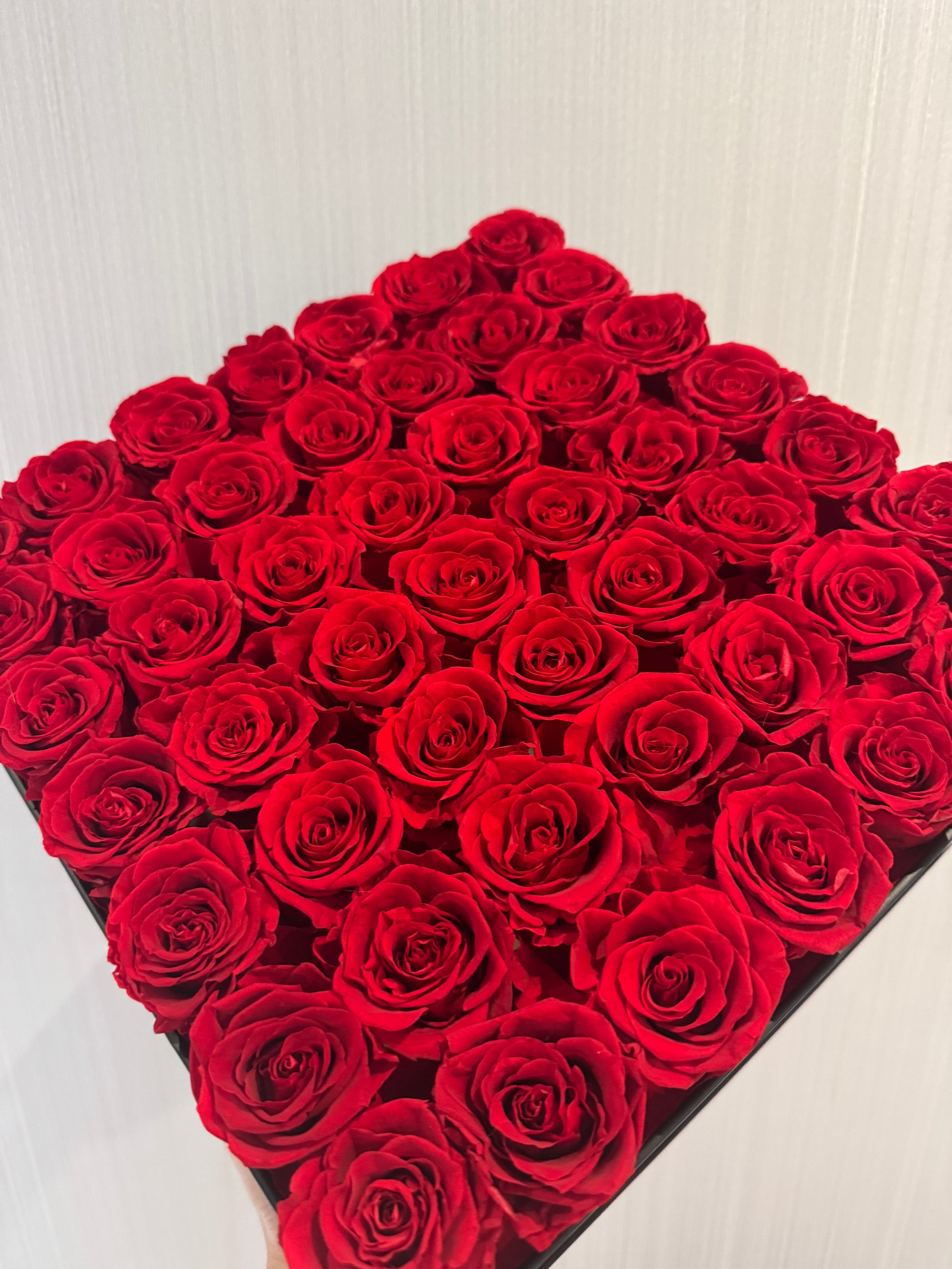 Love Red Rose Box 49 - Rhoel